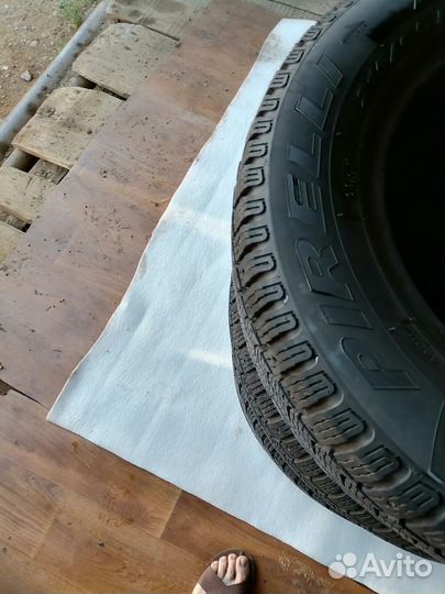 Pirelli Winter Carving Edge 215/65 R16