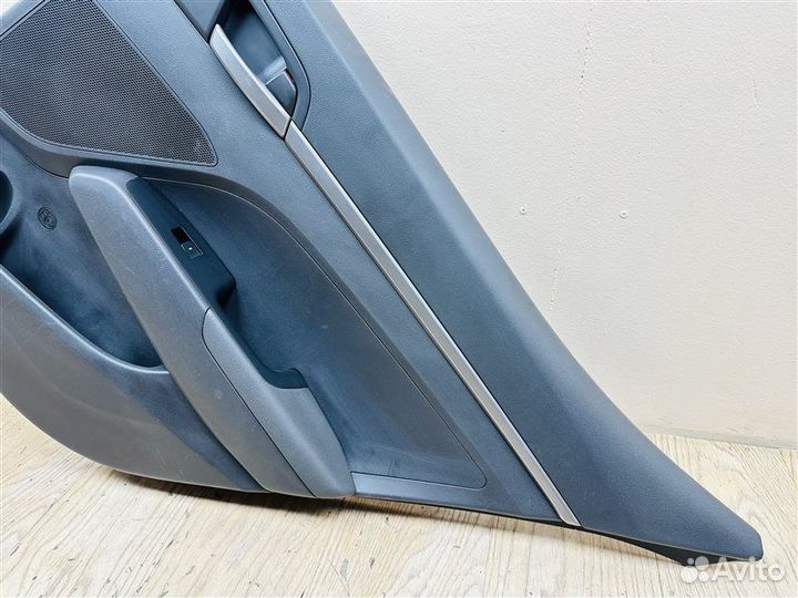 Обшивка двери задняя правая Hyundai Elantra 6