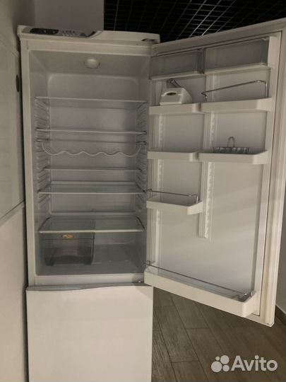 Холодильник не рабочий
