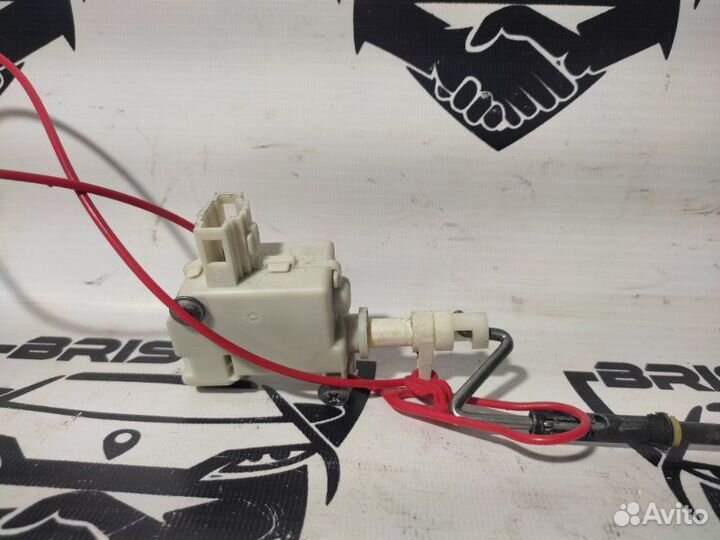 Замок лючка бензобака Audi Q7 4L BAR 2006