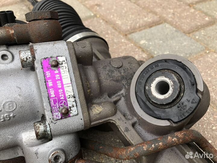 Рейка рулевая с датчиком на Mercedes W 210