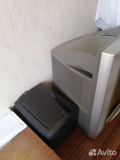 Телевизор с тумбой