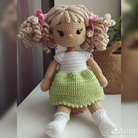 Вязаная кукла