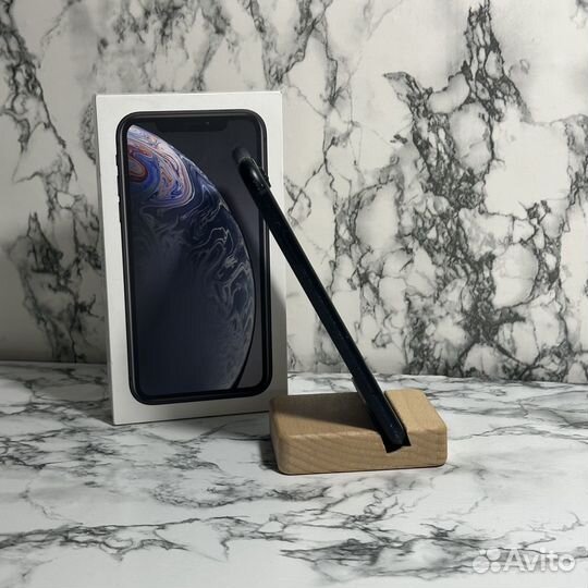 iPhone Xr, 64 ГБ