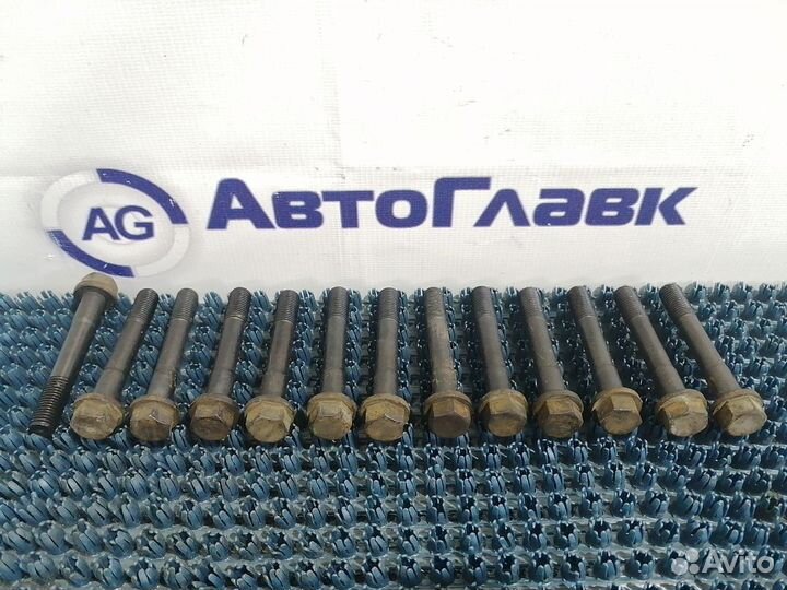 Болты крепления коленвала Toyota Mark II