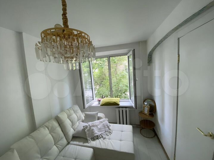 2-к. квартира, 55 м², 3/9 эт.