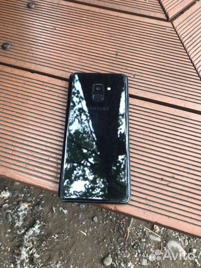 Продам самсунг а8+