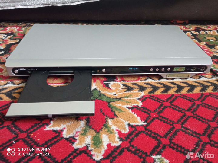DVD плеер с функцией караоке Акира