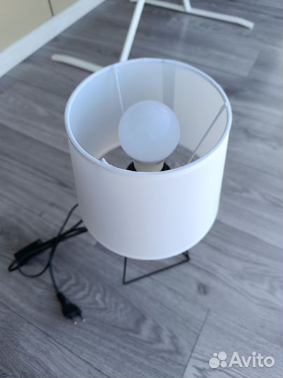 Настольная лампа sinsay