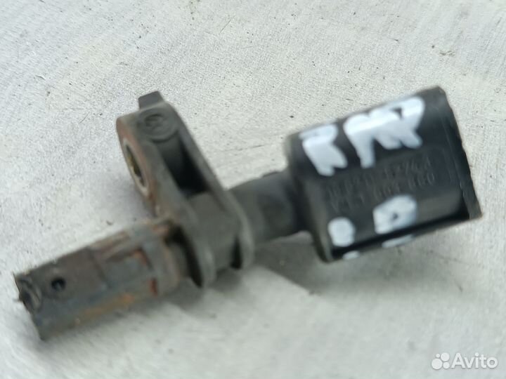 Датчик abs Skoda Rapid 2018