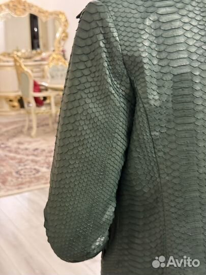Куртка из питона женская