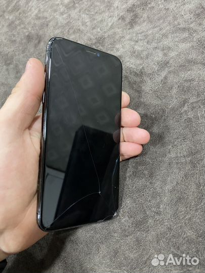 iPhone X, 64 ГБ
