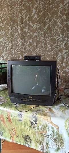 Телевизор JVC