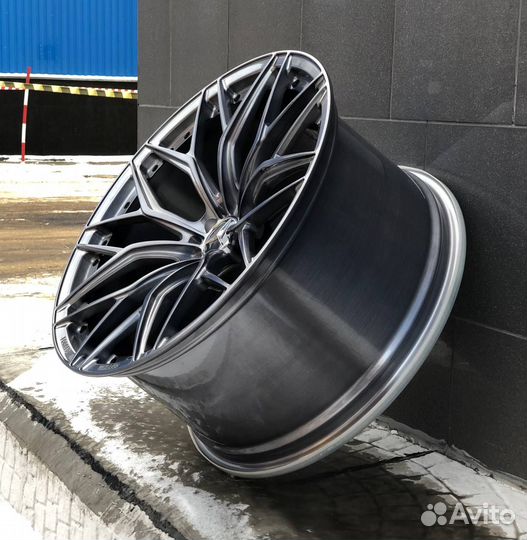 Кованые диски R21 на Mercedes GT4 BMW X5 X6 G05