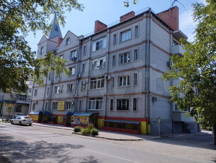 2-к. квартира, 75 м², 4/4 эт.