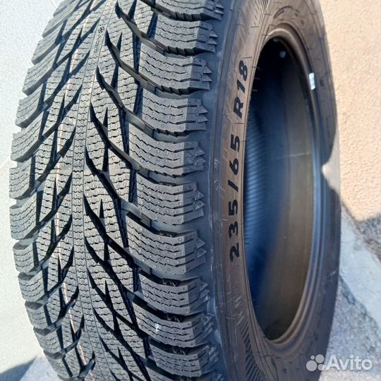 Ikon Tyres Autograph Snow 3 SUV 235/65 R18 R