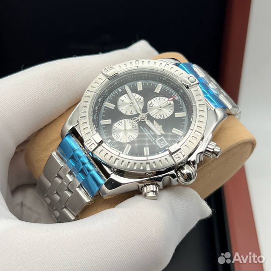 Часы Breitling