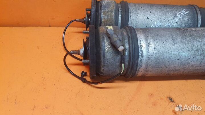 Стойка амортизатора задняя Bmw 7 Series E65