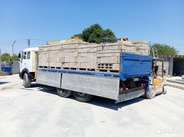 Блок для строительства стен