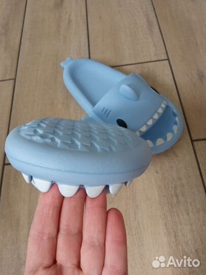 Шлепанцы новые