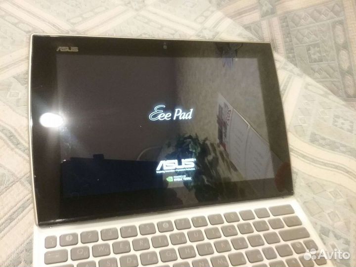 Планшет Asus Eee Pad Slider