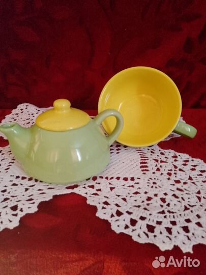 Заварочный чайник с чашкой