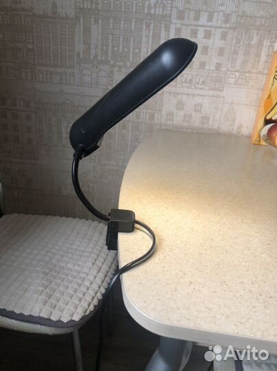 Лампа настольная
