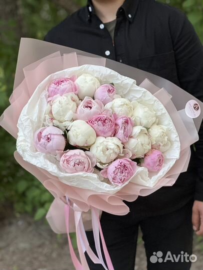 Букет цветов пионы