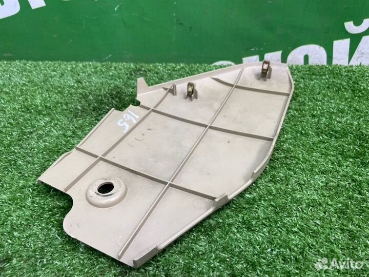 Накладка на торпедо правая Nissan Tiida Latio SC11