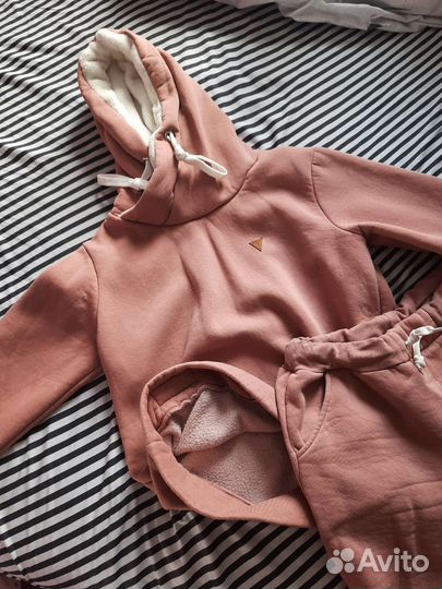 Спортивный костюм женский