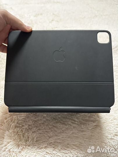 Magic Keyboard для iPad Pro 11