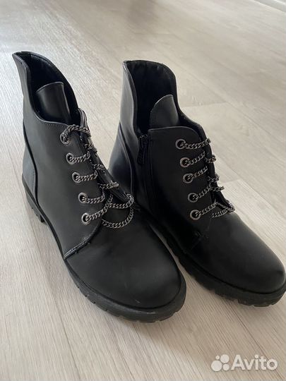 Ботинки женские