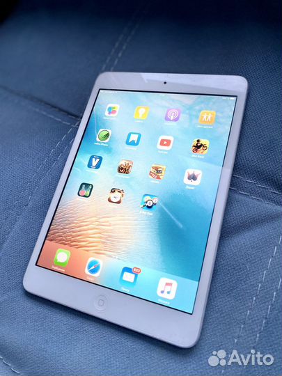 Apple iPad mini 32Gb Wi-Fi + Cellular (MD544RS/A)