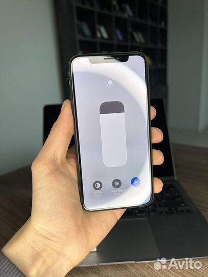 iPhone X, 64 ГБ