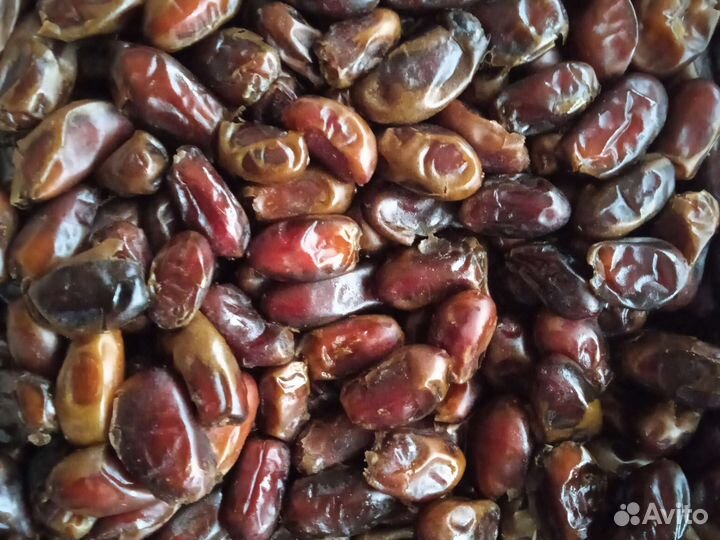 Финики сушеные, иранские, 1 кг