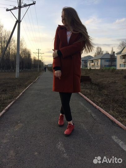 Пальто женское 42 44