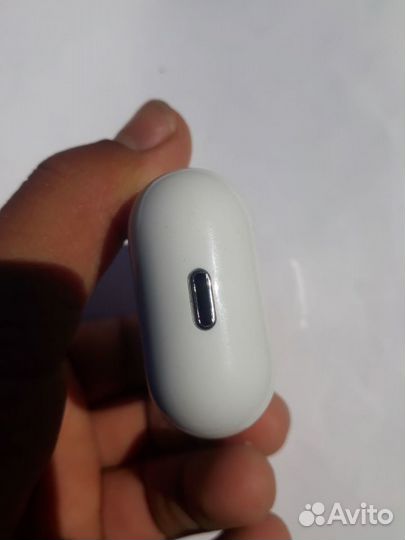 Беспроводные наушники apple airpods