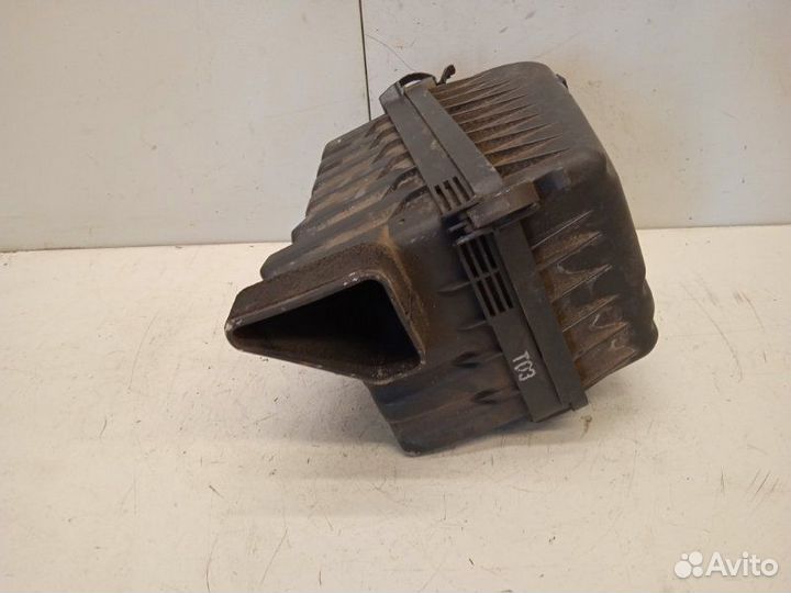 Корпус воздушного фильтра Hyundai Elantra 3 XD 2.0