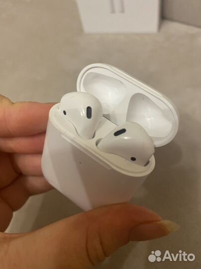 Apple airpods 2