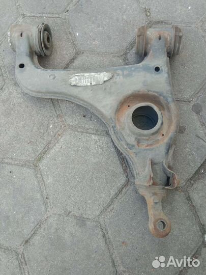 Рычаг передний нижний левый на mercedes w210