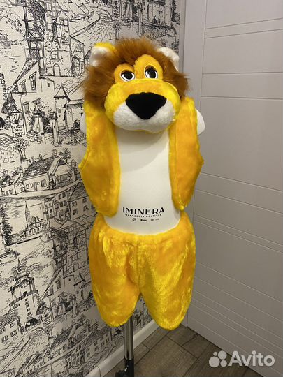 Лис,Лев,Медведь,Волк,Воробей,Пудель,Мышь,Заяц,Кот