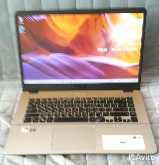 Ноутбук Asus X505B