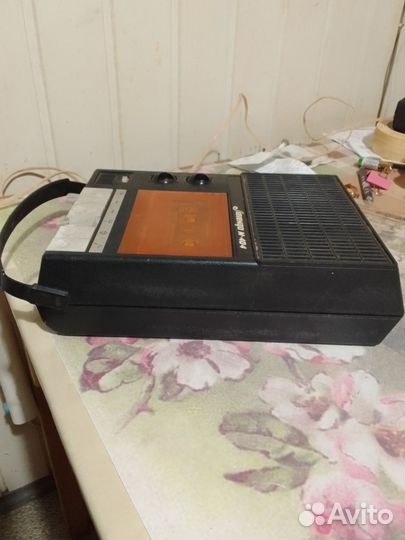 Кассетный магнитофон Легенда М- 404 + 50 кассет