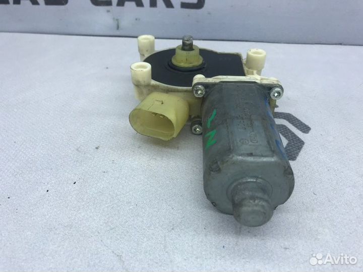 Моторчик стеклоподъемника передний левый Bmw 5 E60