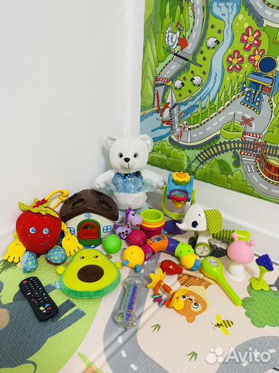 Развивающие игрушки до года