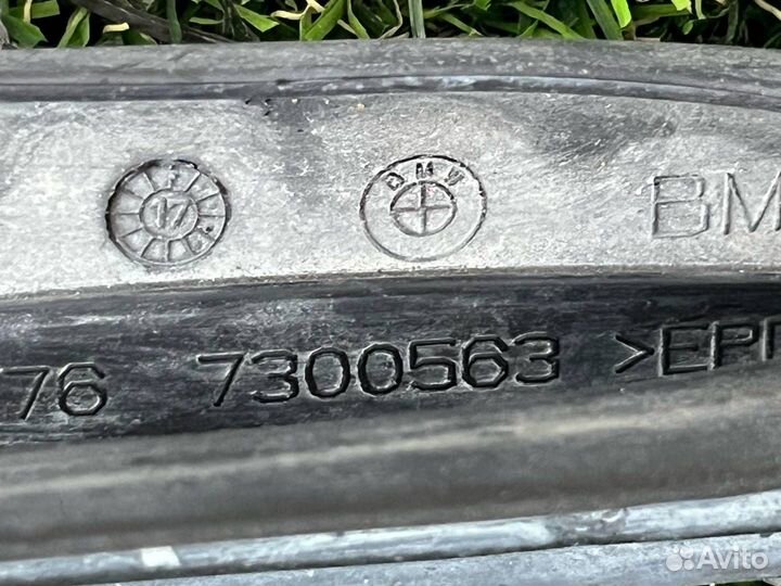 Уплотнитель капота Mini Cooper S F56 2018 7300563