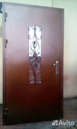 Двери в подвал