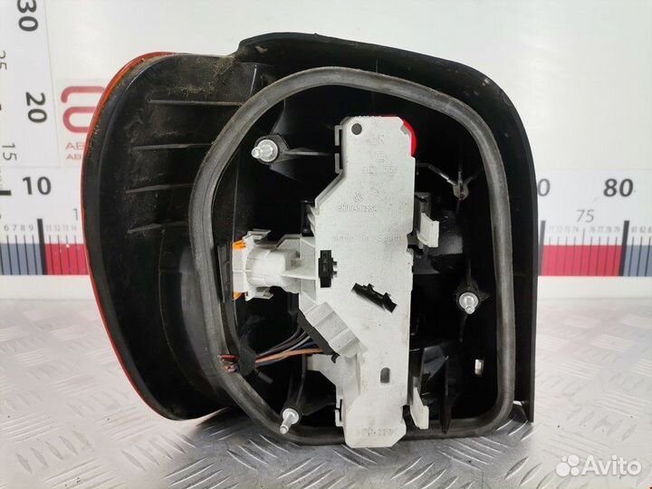 Фонарь задний для Volkswagen Polo 3 6N0945095A