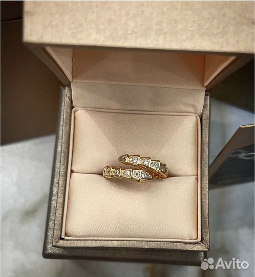 Кольцо bulgari
