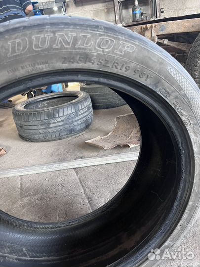 Dunlop SP Sport 300 145/45 R19